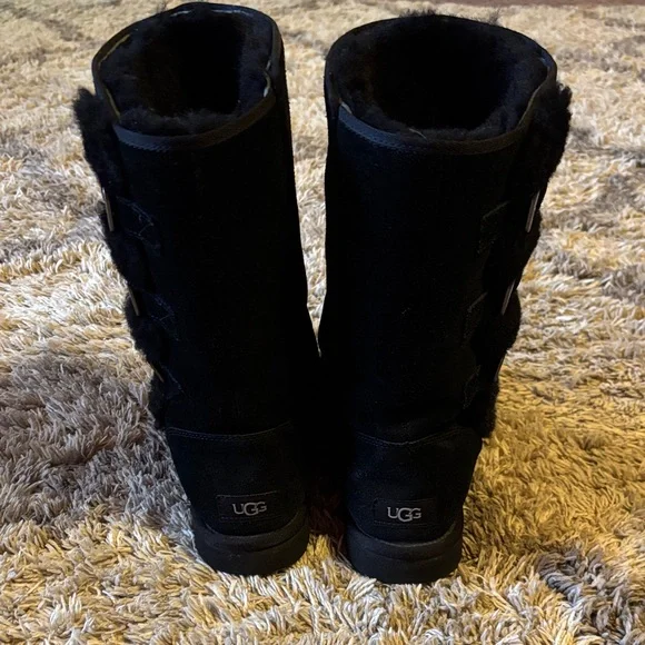 UGG Black Suede Boots with Fur Lining - Picture 2 of 7